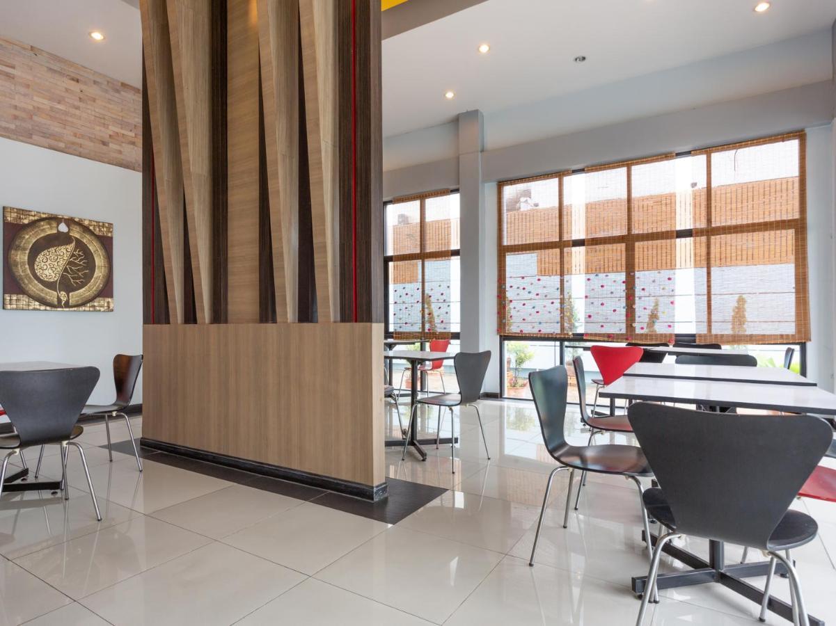 צ'יאנג ריי Oyo 1127 Baan Siam Hotel מראה חיצוני תמונה
