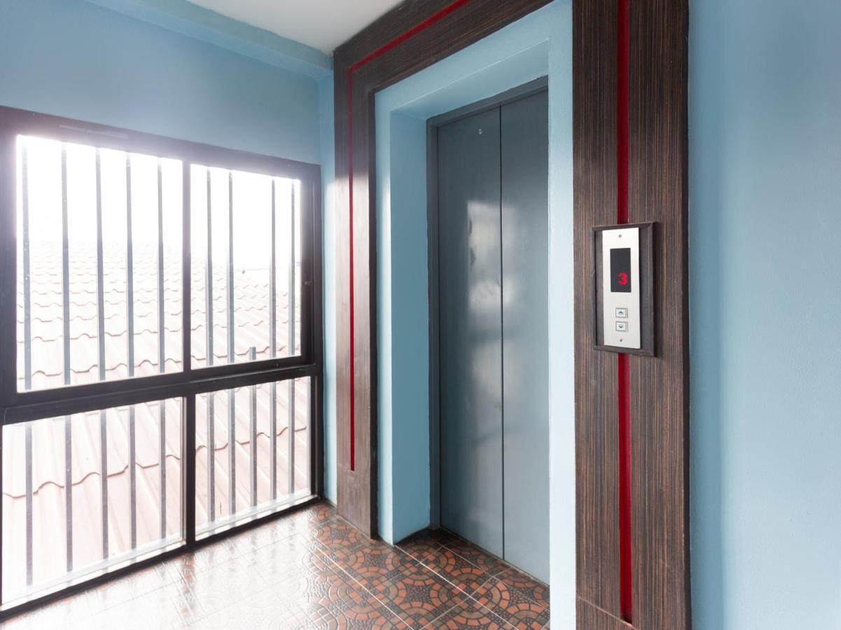צ'יאנג ריי Oyo 1127 Baan Siam Hotel מראה חיצוני תמונה
