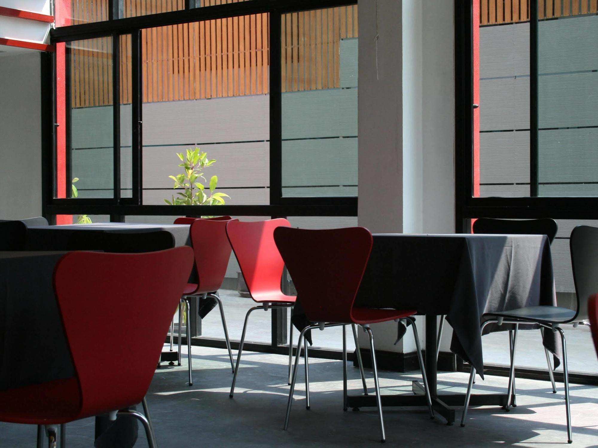 צ'יאנג ריי Oyo 1127 Baan Siam Hotel מראה חיצוני תמונה