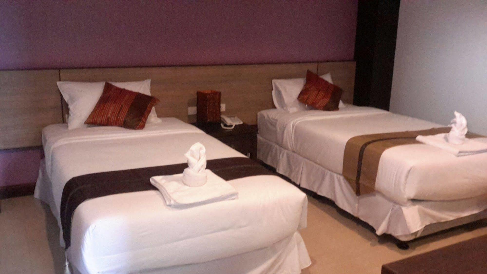 צ'יאנג ריי Oyo 1127 Baan Siam Hotel מראה חיצוני תמונה